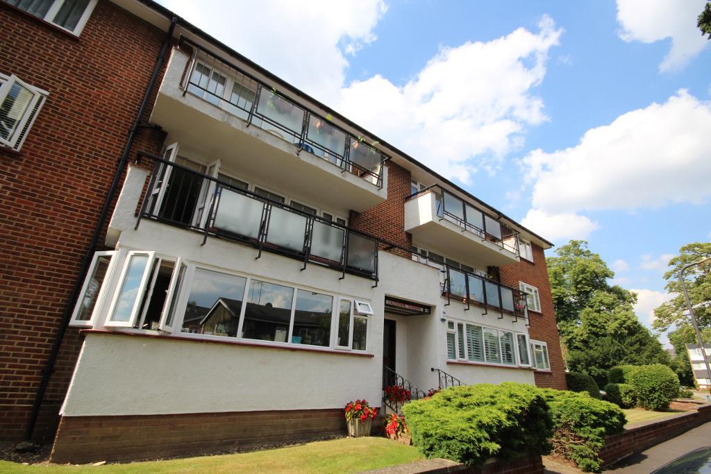 Calthorpe Gardens, Edgware, Middlesex, HA8 7TH