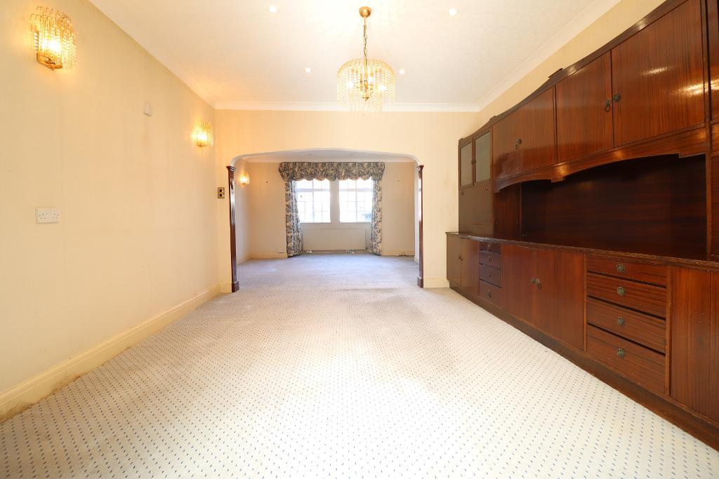 Fairview Way, Edgware, Middlesex, HA8 8JE